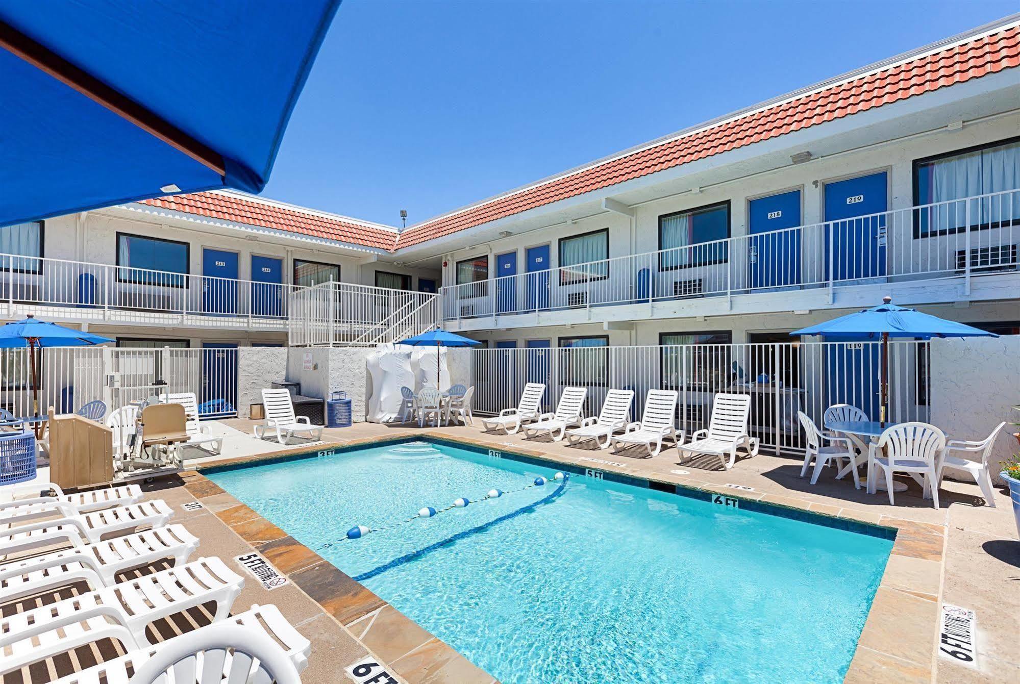 Motel 6-North Richland Hills, Tx Экстерьер фото
