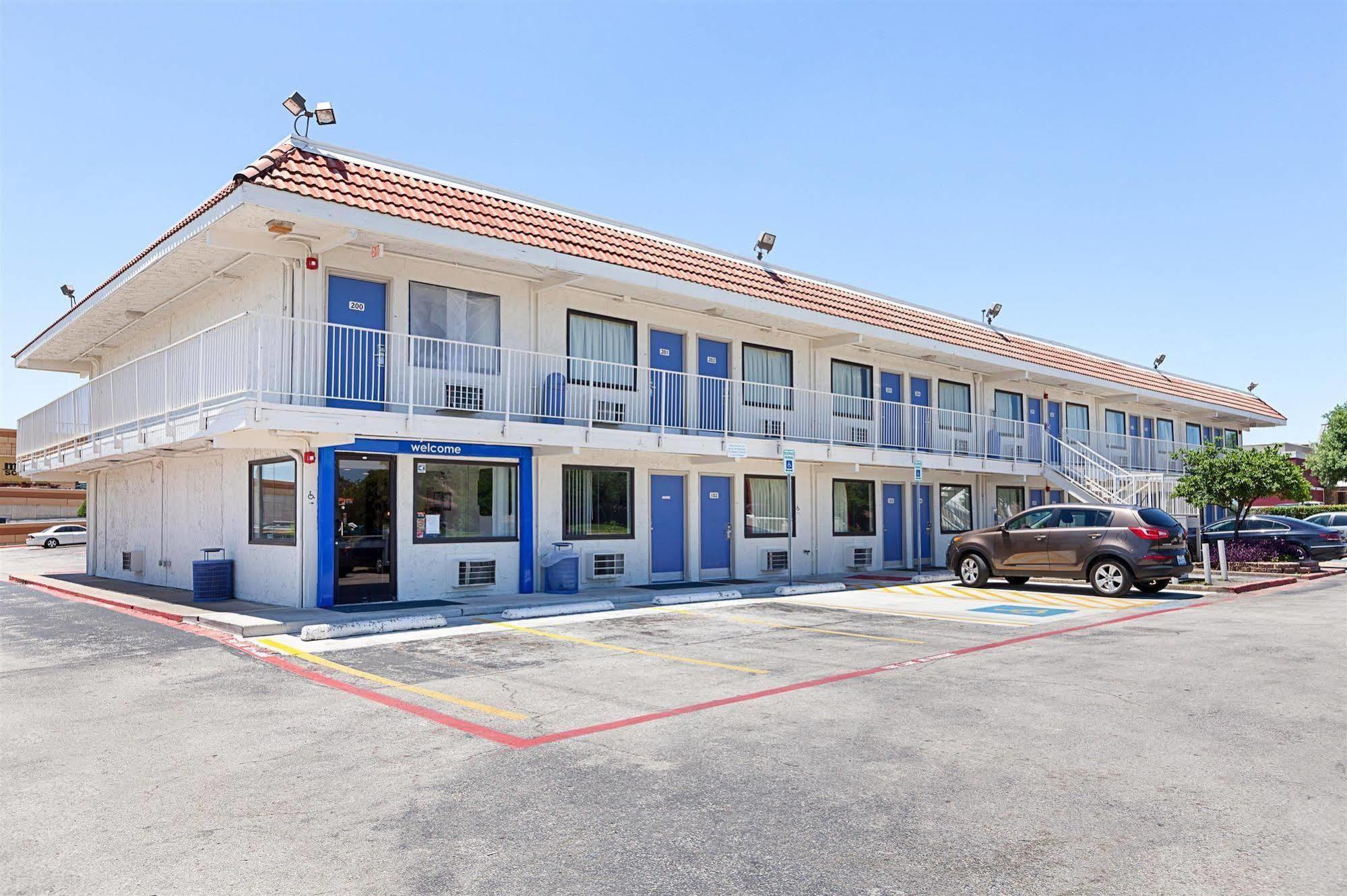 Motel 6-North Richland Hills, Tx Экстерьер фото