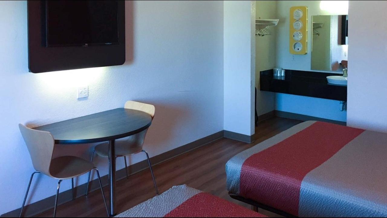 Motel 6-North Richland Hills, Tx Экстерьер фото